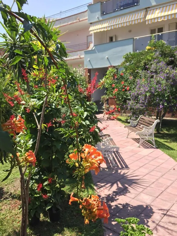 Le Zagare Apartments Sant'Alessio Siculo