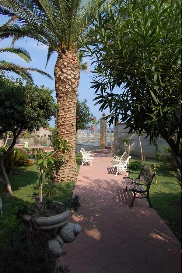 Le Zagare Apartments Sant'Alessio Siculo