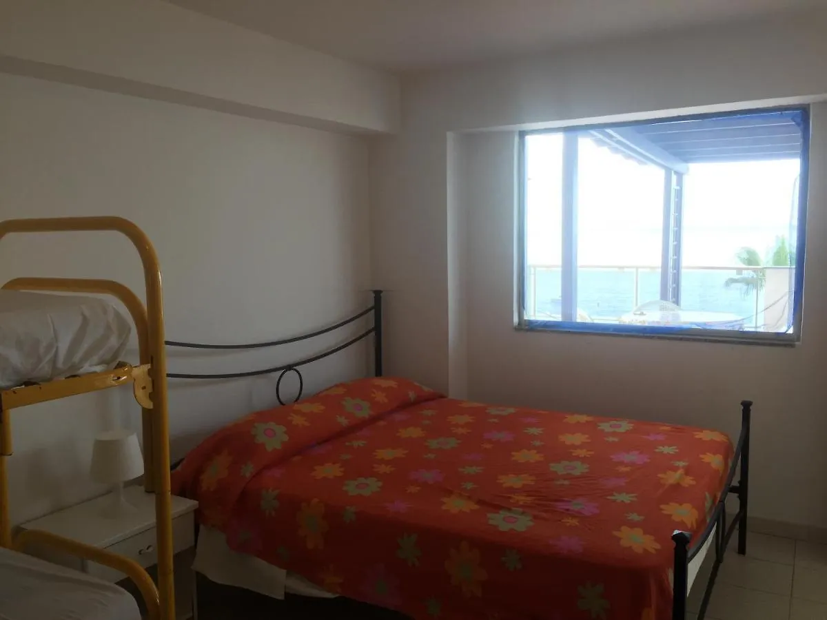 Le Zagare Apartments Sant'Alessio Siculo