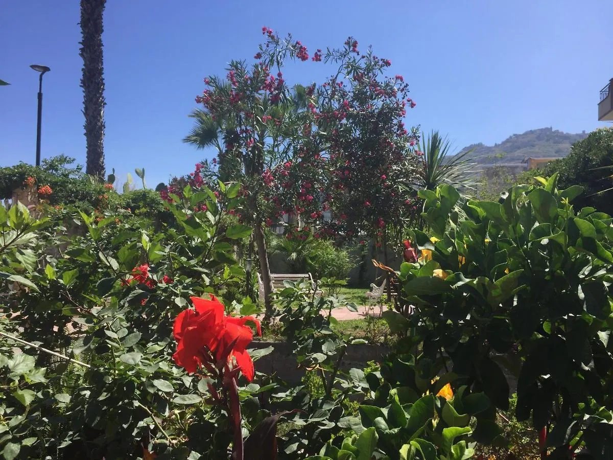 Lejlighedshotel Le Zagare Apartments Sant'Alessio Siculo