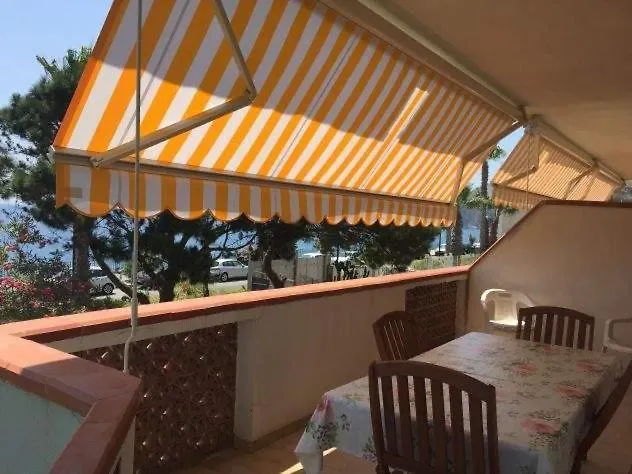 Le Zagare Apartments Sant'Alessio Siculo 0*,